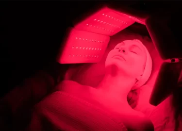 Red Light Therapy for Scars: All You Need to Know About Its Benefits & Uses