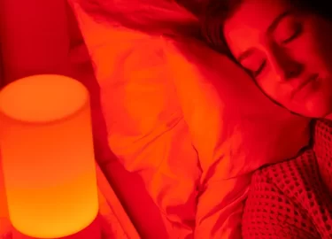 Unlock Restful Nights: Red Light Therapy for Sleep Insights